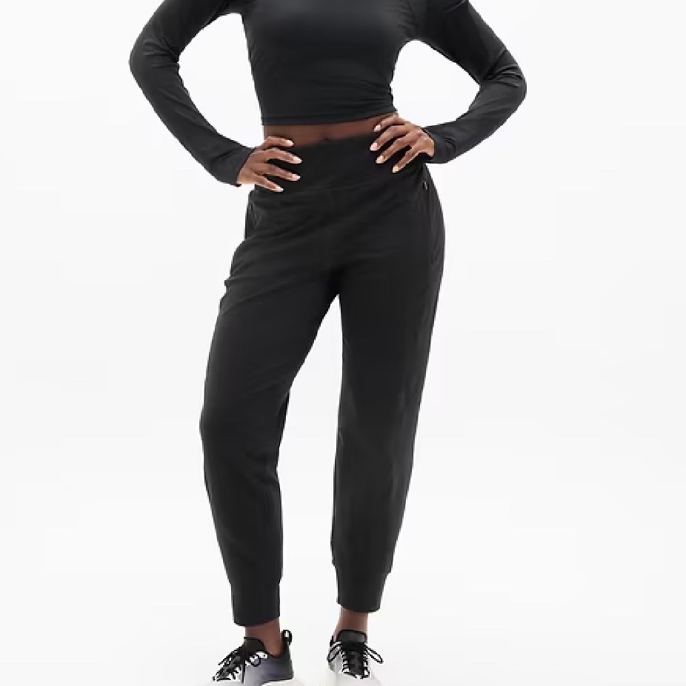Athleta Rainier Mid Rise Jogger Purple S Tall